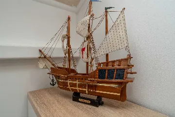 Novalja 2-Bedroom Apartment with Parking