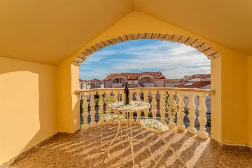 Novalja 2-Bedroom Apartment with Parking