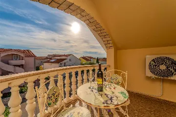 Novalja 2-Bedroom Apartment with Parking