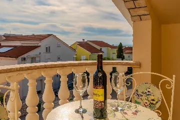 Novalja 2-Bedroom Apartment with Parking