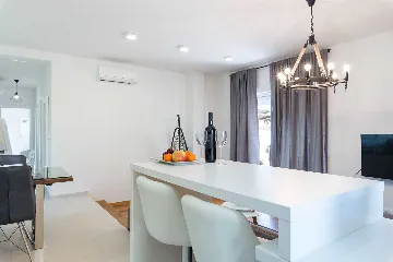 Zadar Family Villa with Jacuzzi and Patio Lounge