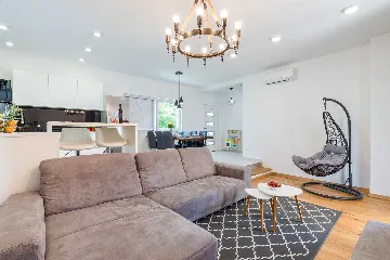 Zadar Family Villa with Jacuzzi and Patio Lounge