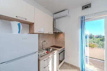 One-Bedroom Apartment in Nin with Balcony