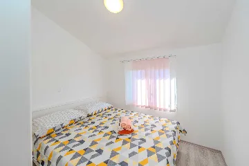 One-Bedroom Apartment in Nin with Balcony