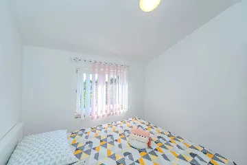 One-Bedroom Apartment in Nin with Balcony