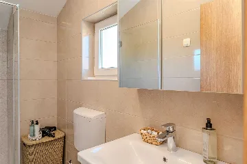 One-Bedroom Apartment in Nin with Balcony