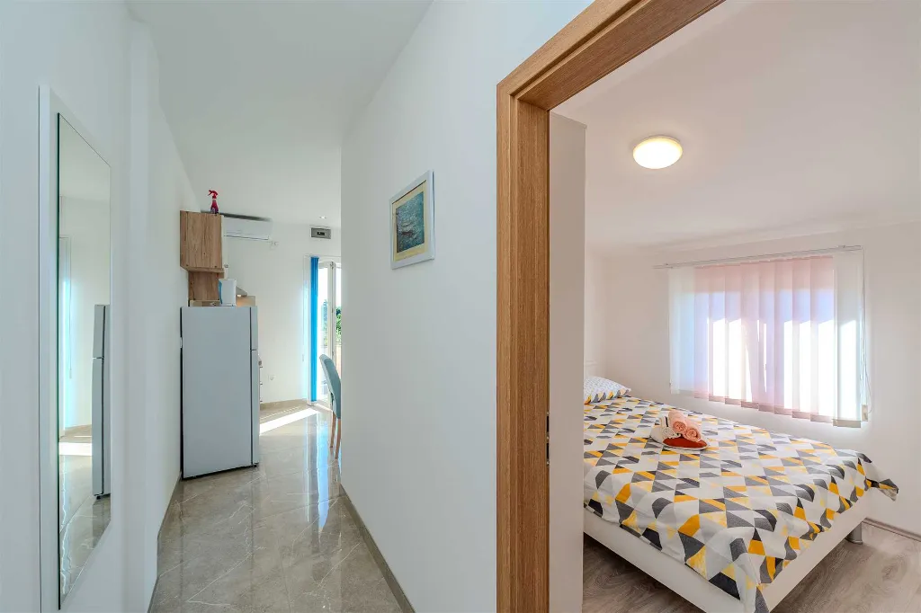 One-Bedroom Apartment in Nin with Balcony