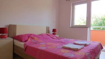 1-Bedroom Apartment in Novalja for 2–4 Guests