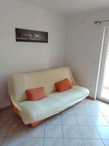 1-Bedroom Apartment in Novalja for 2–4 Guests