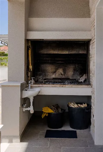 Debeljak 4-Bedroom Villa with Heated Pool