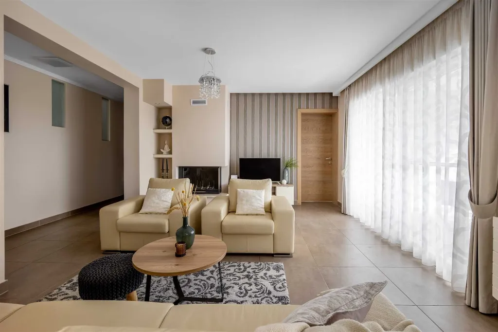 Debeljak 4-Bedroom Villa with Heated Pool