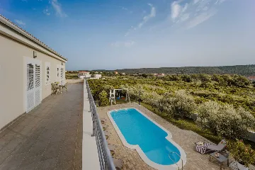 Debeljak 4-Bedroom Villa with Heated Pool