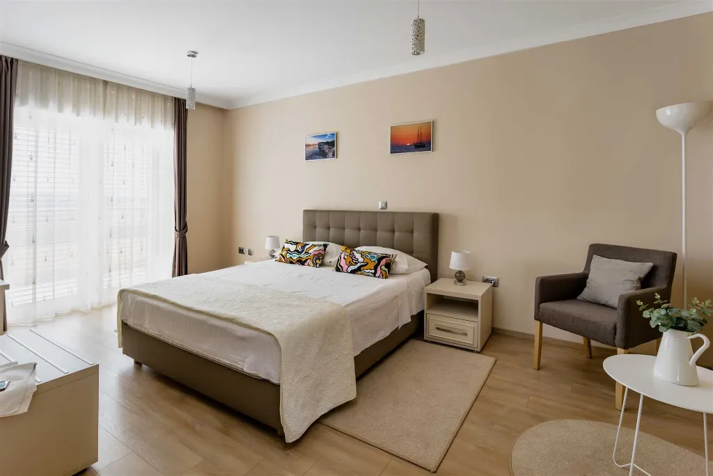 Debeljak 4-Bedroom Villa with Heated Pool