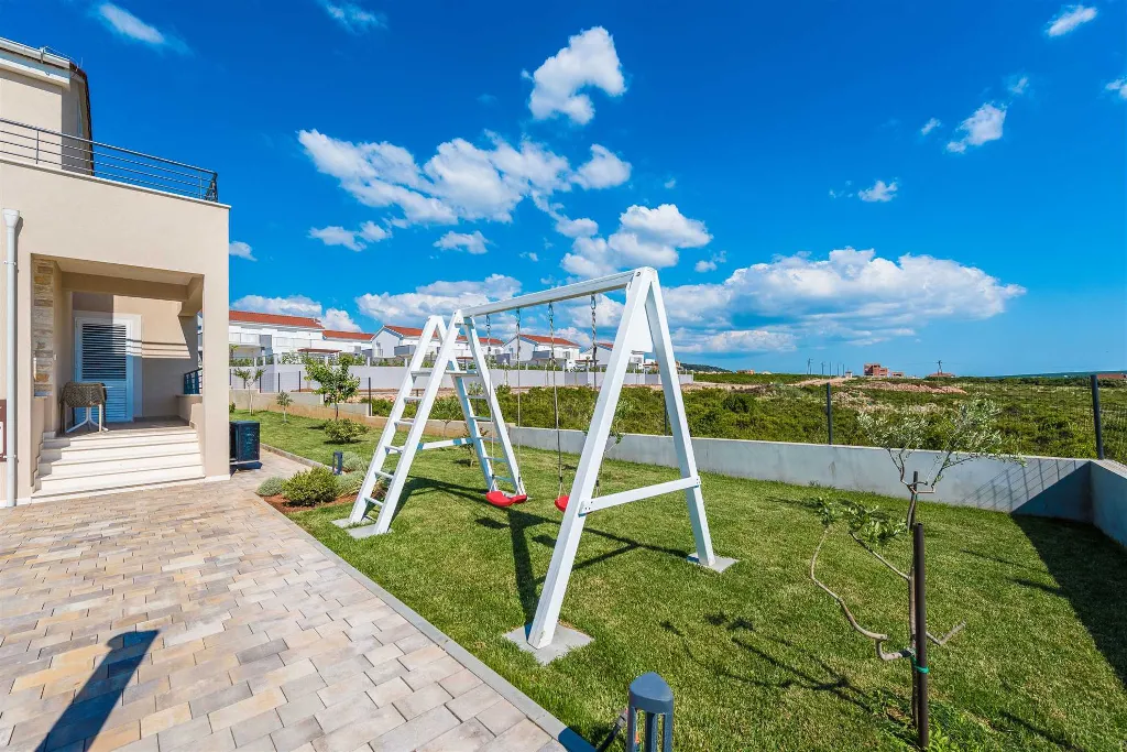 Debeljak 4-Bedroom Villa with Heated Pool