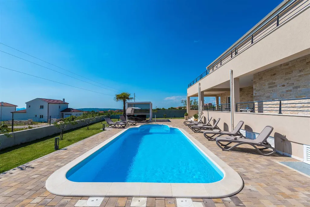 Debeljak 4-Bedroom Villa with Heated Pool