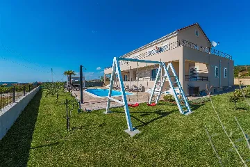 Debeljak 4-Bedroom Villa with Heated Pool