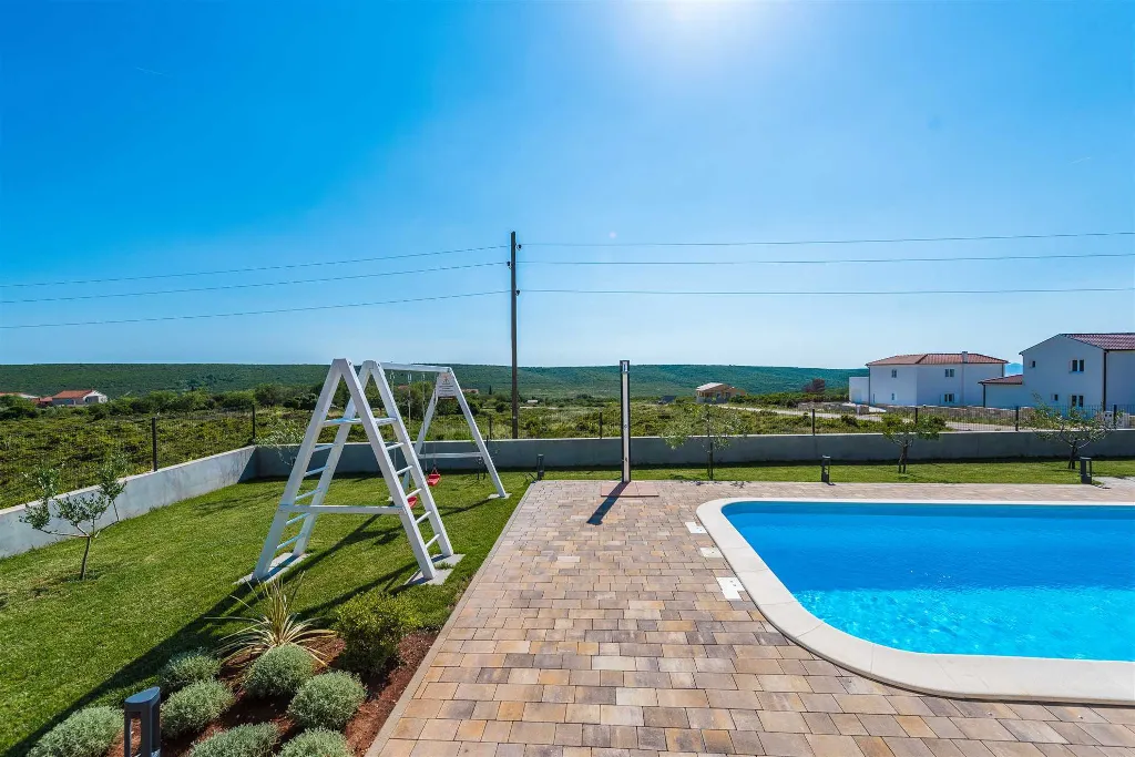 Debeljak 4-Bedroom Villa with Heated Pool