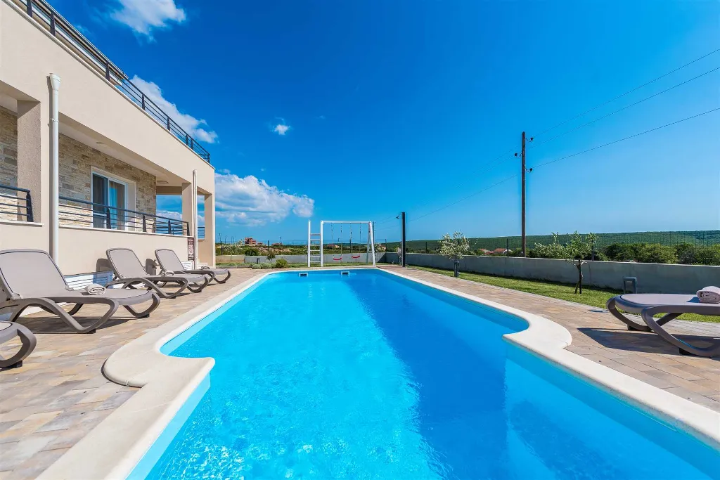 Debeljak 4-Bedroom Villa with Heated Pool