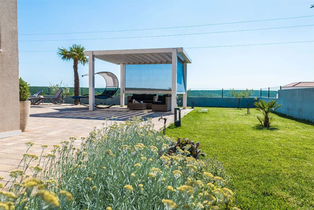 Debeljak 4-Bedroom Villa with Heated Pool