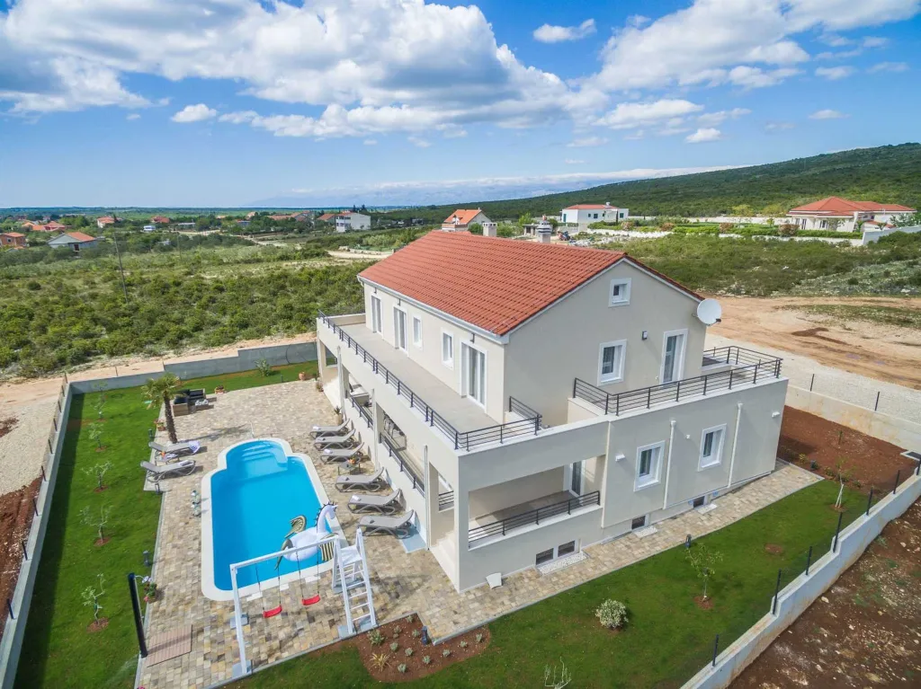 Debeljak 4-Bedroom Villa with Heated Pool