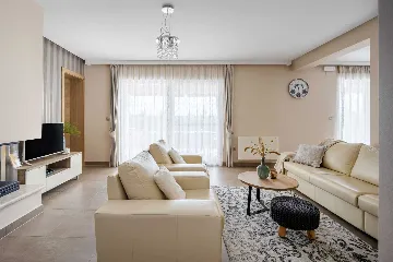 Debeljak 4-Bedroom Villa with Heated Pool