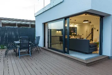 Villa in Pakoštane for 6–8 Guests with Heated Pool