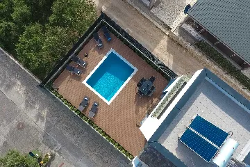 Villa in Pakoštane for 6–8 Guests with Heated Pool