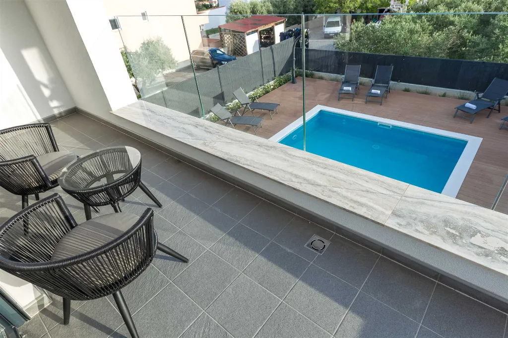 Villa in Pakoštane for 6–8 Guests with Heated Pool