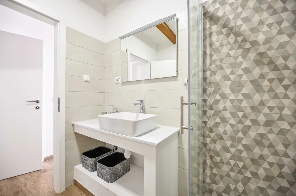 3-Bedroom Villa in Hreljin for Up to 6 Guests