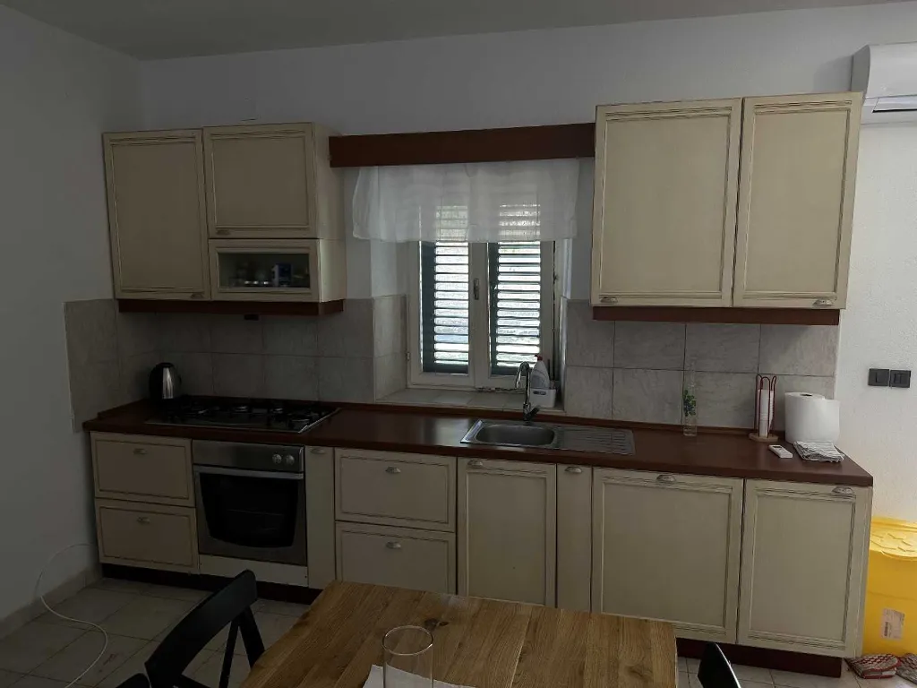 2-Bedroom Villa in Velušić with Private Pool