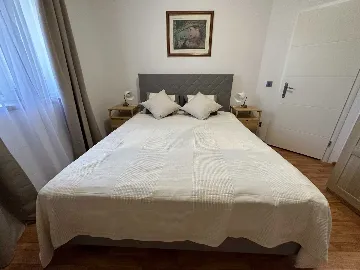 2-Bedroom Villa in Velušić with Private Pool