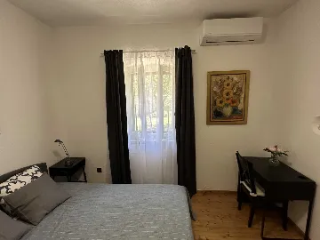 2-Bedroom Villa in Velušić with Private Pool