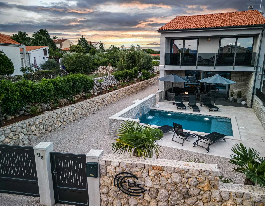 Private Pool Villa in Brzac for 8 Guests