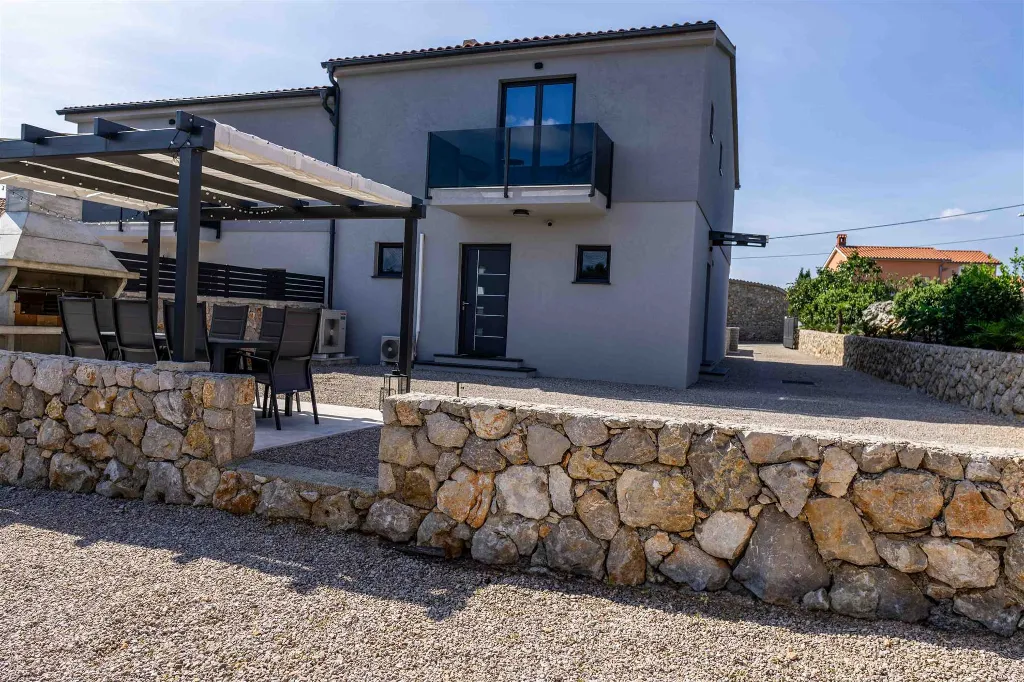 Private Pool Villa in Brzac for 8 Guests