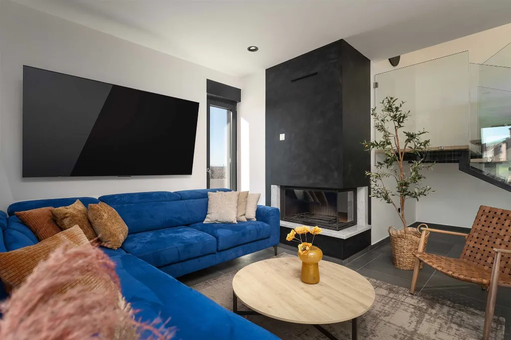 4-Bedroom Villa in Brgod for up to 8 Guests