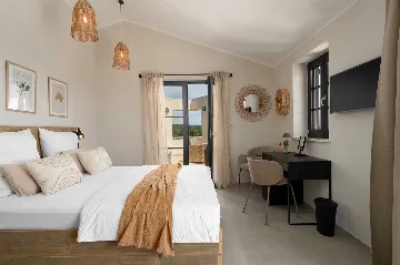 Drenje Holiday House with Sea-View Balconies