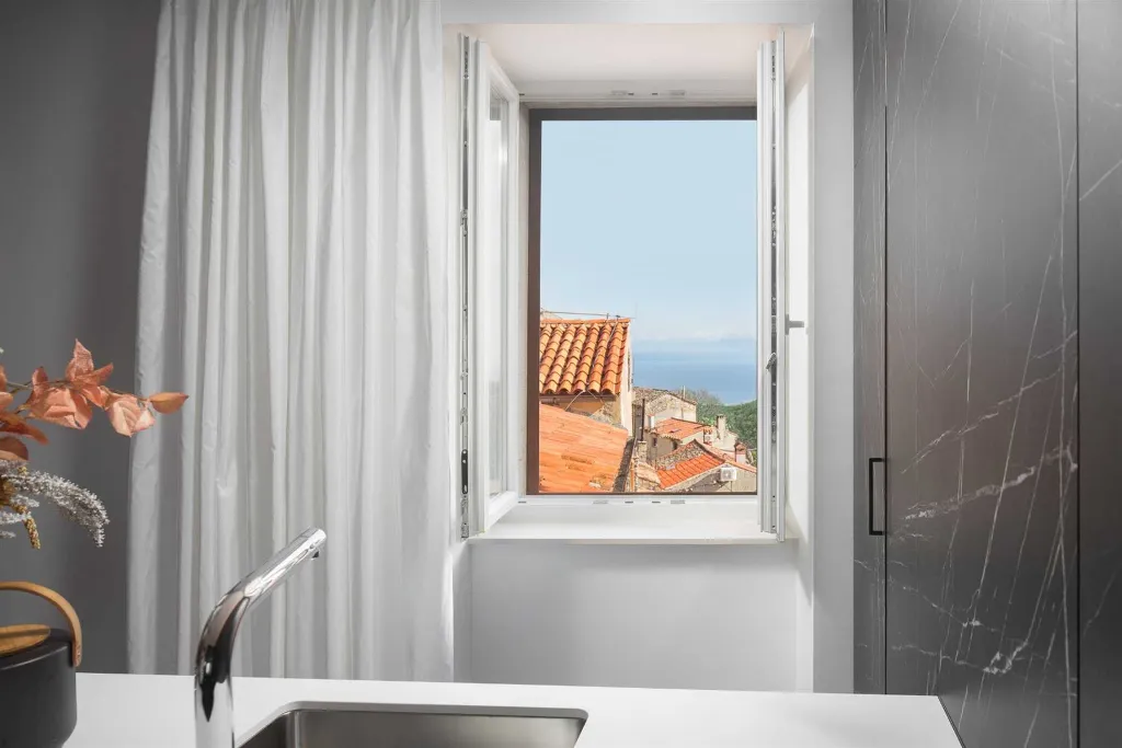 1-Bedroom Apartment in Labin for Up to 2 Guests