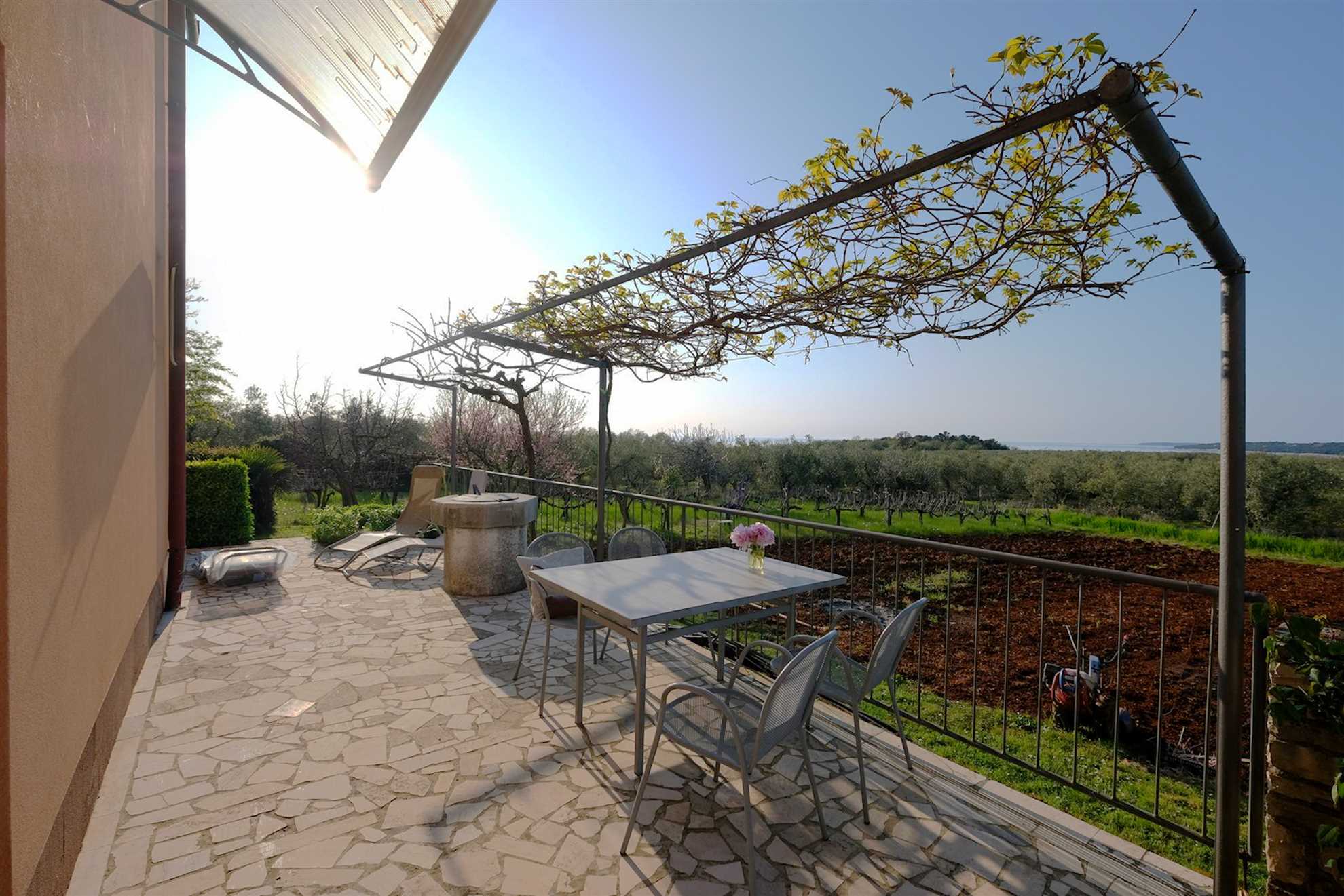 Apartment Soline I a sea view retreat near Poreč