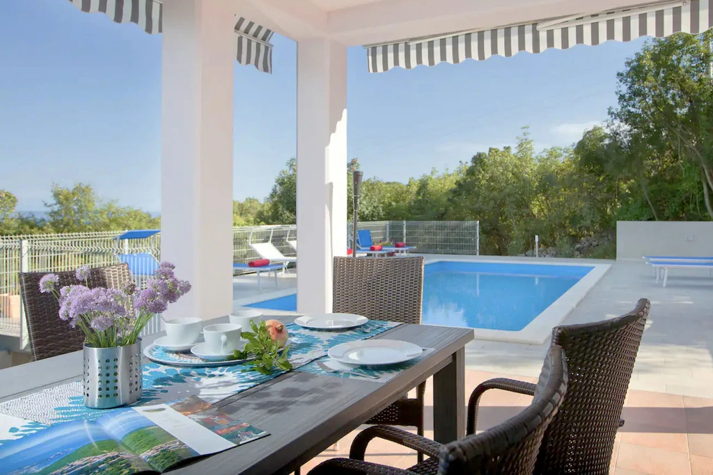 4-Bedroom Holiday House in Crni, Croatia