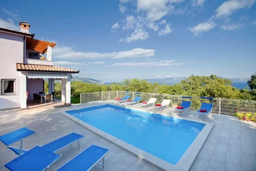 4-Bedroom Holiday House in Crni, Croatia