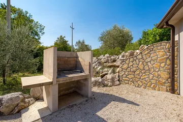 Pet-Friendly 3-Bed Holiday House in Kunj, Croatia