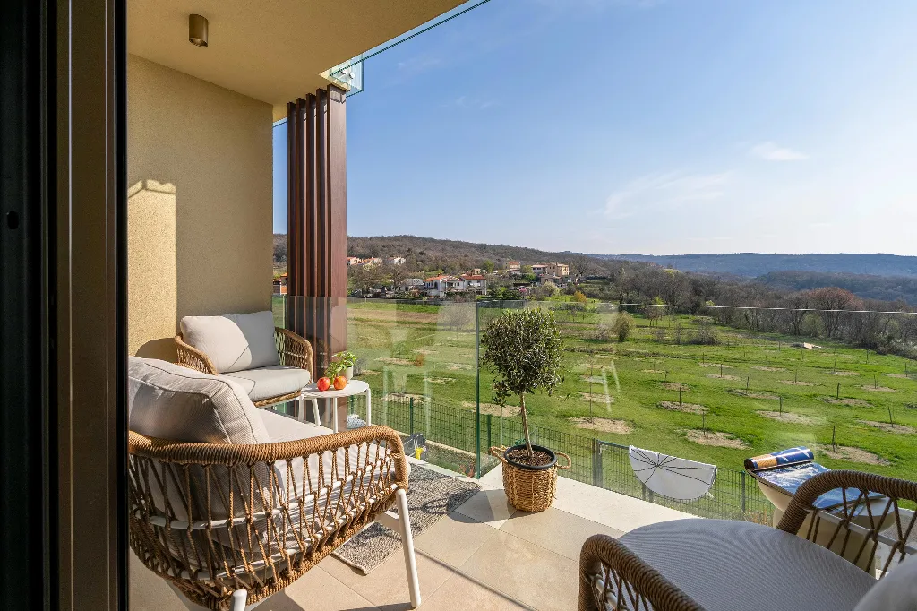 2-Bedroom Apartment with Panoramic Balcony in Labin