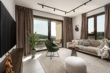2-Bedroom Apartment with Panoramic Balcony in Labin