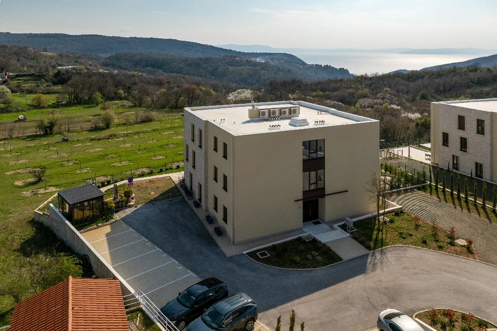 2-Bedroom Apartment with Panoramic Balcony in Labin