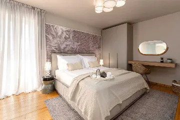 Sea-View Villa in Mali Kosi for 6 Guests