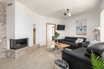 Holiday House in Veli Kosi for 6 Guests