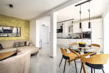 Rabac 2-Bedroom Apartment with Sea-View Terrace