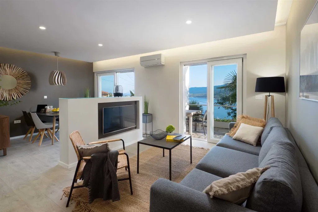 Rabac 2-Bedroom Apartment with Sea-View Terrace