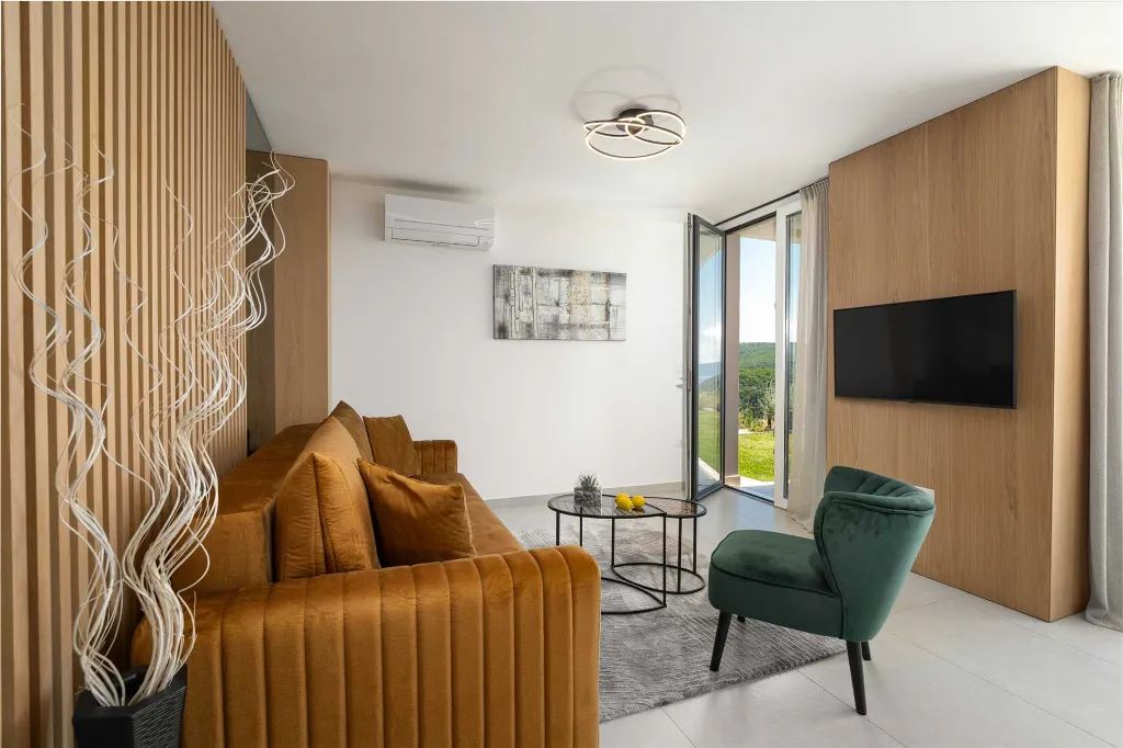 Sea-View Apartment in Labin for 4