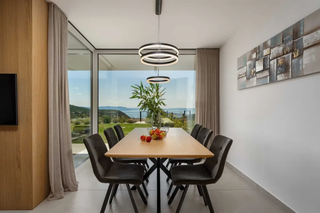 Sea-View Apartment in Labin for 4